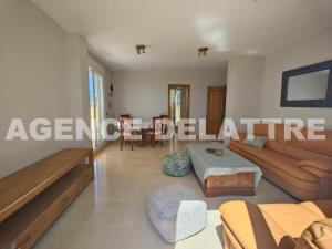 Apartamento Àtico Primera linea de playa , para 8 personas, 4 Dormitorios, 3 Baños, Wifi , Piscina Comunitaria, 3 plazas Parking Privado. - ES-389-2