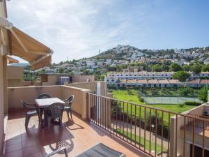 Apartamento de 2 Dormitorios con Piscina y Parking en Peñiscola - ES-389-5