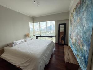 Modern Spacious 3 Bedroom Apartment in CBD Kuningan