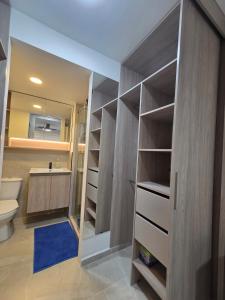 Cali - Apartaestudios Edificio Miro Living Guadalupe, lindo y confortable