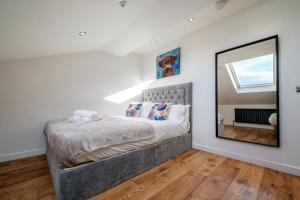 Duplex Penthouse - 11 Guests 7 Beds 15 Centre