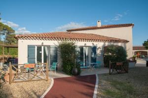 B&B / Chambres d'hotes Le Mas Pinede : photos des chambres