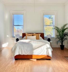 Downtown 2 Bedroom - Walk to Beale Street & FedEx Forum