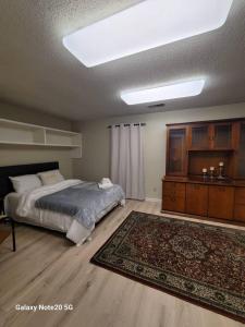 Historic home walk to Convention Center & St Jude