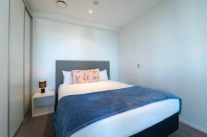 Amazing Skytower View 2 Bedroom 2 bathroom Apartment