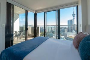 Amazing Skytower View 2 Bedroom 2 bathroom Apartment