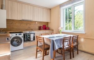 Private 120m2 House with 1000m2 Garden for 8 Guests