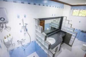 Freepickup- 5bedroom 4 bathrooms