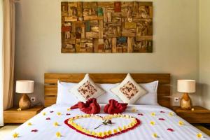 Neena 1 BR Suite Tropical Jungle