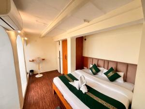 Hues Of Varanasi, A Riverside Retreat