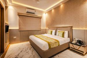 Hotel Star By Star Group- Near Delhi Airport