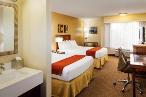 Holiday Inn Express Simi Valley by IHG