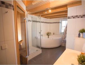 Hellinghus Sauna, Wpool, Fireplace, Dogs welcome