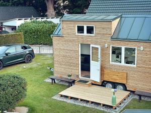 TINY HOUSE FLEESENSEE mit eigenem Garten und nur wenige Meter vom Seeufer