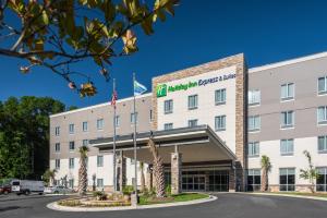 Holiday Inn Express & Suites - Charlotte Airport by IHG