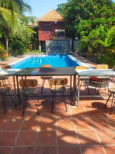 Tv Paradise Hotel & Resort