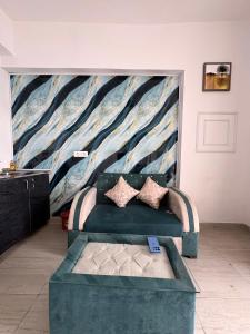 luxurious home 1bhk with swimming pool noida sector 75