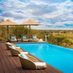 Savanna Crown Mara Lodge
