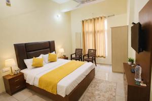 Hotel S-Ramaya-nam Paradise Inn Near Ram janam Bhoomi And Temple # Free Wi-fi Parking Facilities # Best Hotel In Ayodhya
