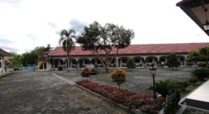 OYO 93051 Wisma Syariah Buloe Near Lapangan Abubakar Lambogo Batili Enrekang