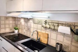 1 min to sea, Parking, AC, Terrace, 15 min Monaco