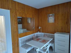 Grand Studio lumineux dans le Jura