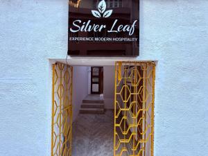 Hotel Silver Leaf - Vile Parle East - Near Mumbai Airport
