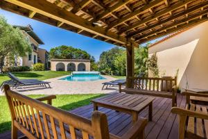 HACIENDA KEYWEEK Large Family Villa with Pool Garden Sauna in Anglet