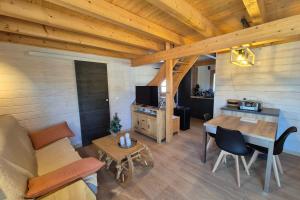 Nordic Chalet for 6 People in La Féclaz Perfect for Your Ski Getaway