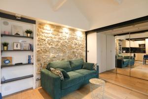 Charming studio in the 17th ideal for 2