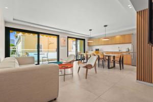 REF 2021 -Cannes Centre Croisette - Apartment for rent