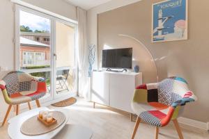 Charmant appartement 5 pers RDC avec piscine tennis et parking 60