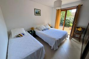 Spacious house with terrace - beach 8 minutes away