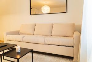 Convenient Duplex in Gothenburg with Privacy & Comfort