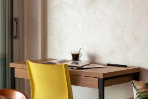 1-Br Apartment with Terrace Near City Centre