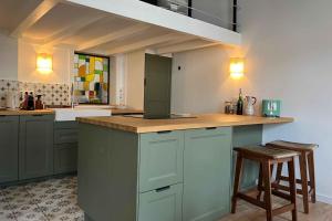 Bright apartment in the heart of Croix-Rousse