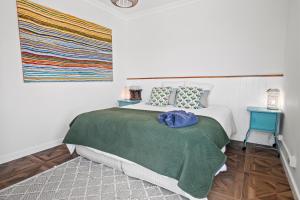 Quinns Rocks - Quinns by the Sea - 2BDR Beachfront Haven