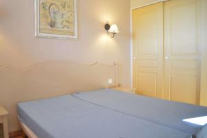 IS110-604 2 pièces cabine 6 personnes piscine et parking