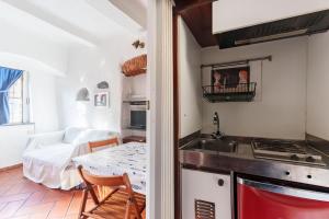 GuestHost - Nervi Cozy Studio near the Beach