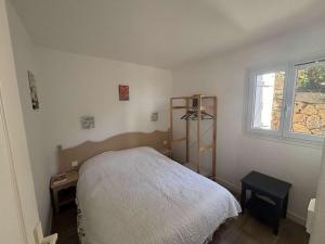 IS110-701 Les Issambres Appt T2 cabine couchages avec Piscine et parking