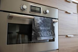 Terveyssisaren remontoitu huoneisto 2 tai 3 hlö, oma keittiö ja kylpyhuone Pudasjärvi