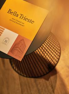 URBANAUTS STUDIOS Ginnastica