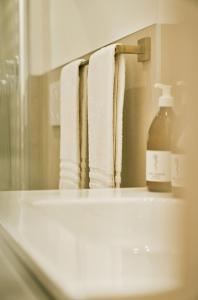 URBANAUTS STUDIOS Ginnastica