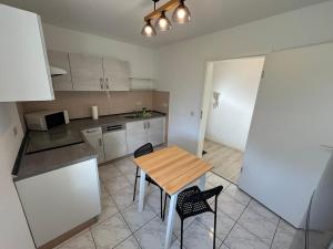 Legro Monteurs Wohnung Geistalstr 67A EG links