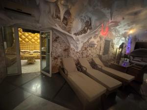 Bali Colosseum Hotel