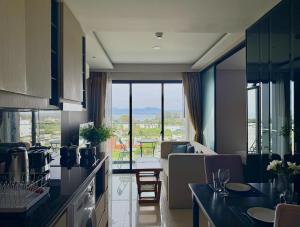 Ocean Breeze 1-BR apartment, Sea View, Surin beach