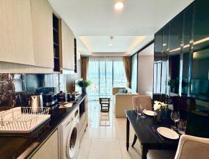 Ocean Breeze 1-BR apartment, Sea View, Surin beach