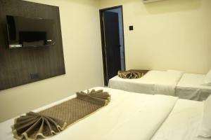 Hotel Bansi Palace - Managed By Dwarka Dekho