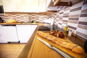 Lakeside Villa Private Sauna & Hot Tub