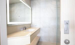 One Bedroom Wyndham Naithon with Jacuzzi